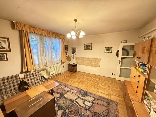 Eladó családi ház, Szentendrén 95 M Ft, 4 szobás