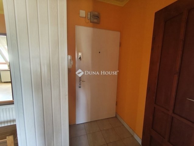 Eladó téglalakás, Székesfehérvárott 65 M Ft, 1+3 szobás