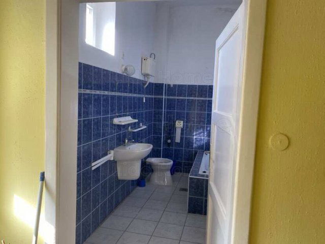 Eladó téglalakás, Nagykanizsán 21 M Ft, 5 szobás