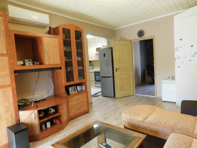 Eladó téglalakás, Dombóváron 36.8 M Ft, 2+1 szobás