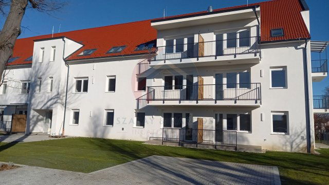 Eladó téglalakás, Nagycenken 43.9 M Ft, 2 szobás