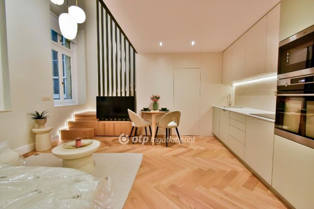 Eladó téglalakás, Budapesten, V. kerületben 160.5 M Ft