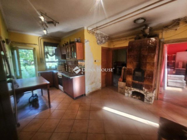 Eladó sorház, Berhidán 40 M Ft, 5 szobás / költözzbe.hu