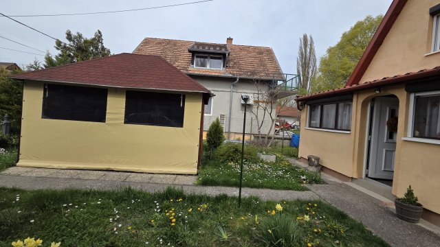 Eladó családi ház, Tinnyén, Damjanich utcában 49.9 M Ft