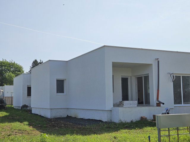 Eladó ikerház, Kőszegen 85.6 M Ft, 3 szobás