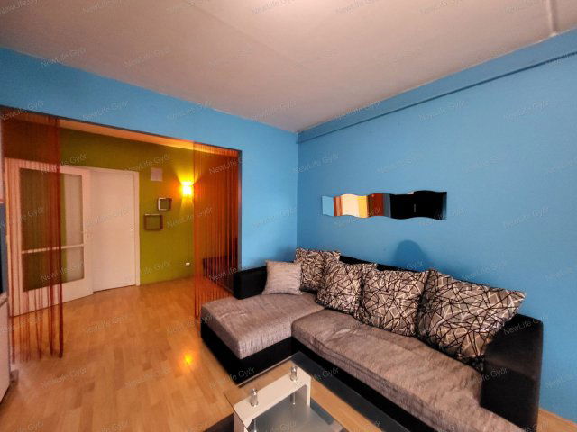 Eladó panellakás, Győrött 49.9 M Ft, 2 szobás