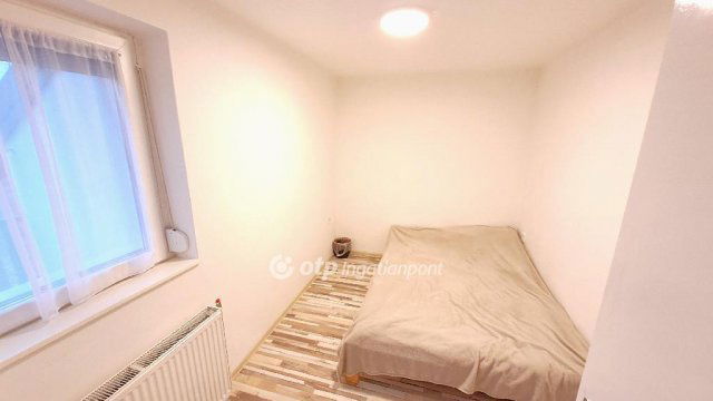 Eladó családi ház, Nagykőrösön 79.9 M Ft, 5+2 szobás