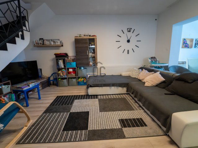 Eladó ikerház, Debrecenben 106 M Ft, 4 szobás