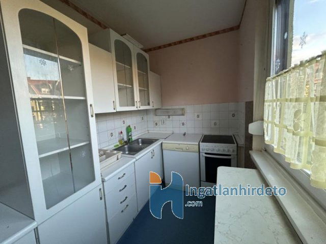 Eladó téglalakás, Debrecenben 61 M Ft, 1+2 szobás