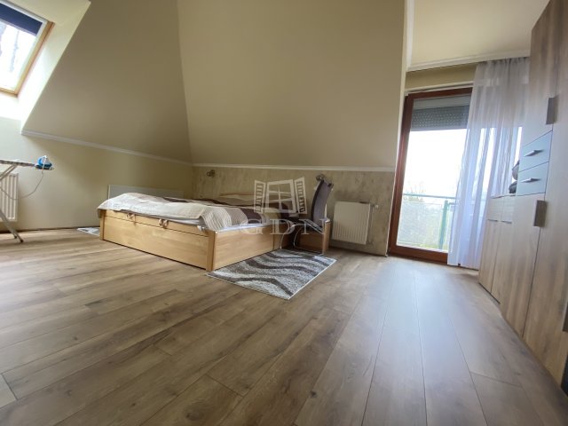 Eladó téglalakás, XVII. kerületben, Erdész József utcában