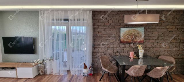 Eladó családi ház, Győrzámolyon 104 M Ft, 5 szobás