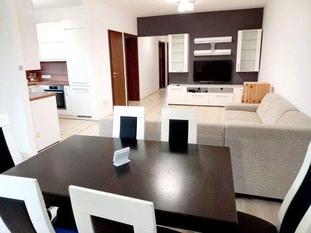 Eladó ikerház, Veresegyházon 120 M Ft, 4 szobás