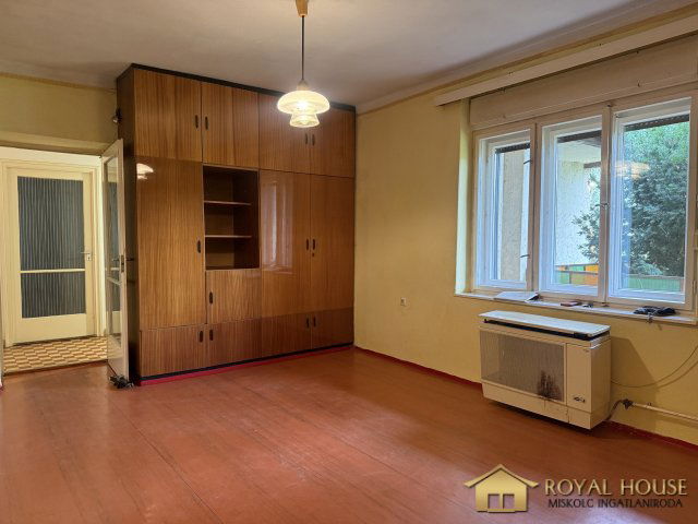 Eladó családi ház, Encsen 21.9 M Ft, 4 szobás