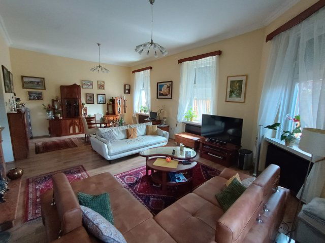 Eladó családi ház, Budapesten, XVI. kerületben 176.5 M Ft