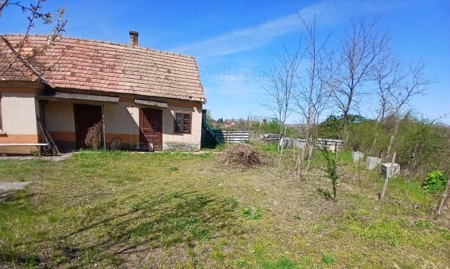 Eladó családi ház, Ravazdon 45 M Ft, 3 szobás