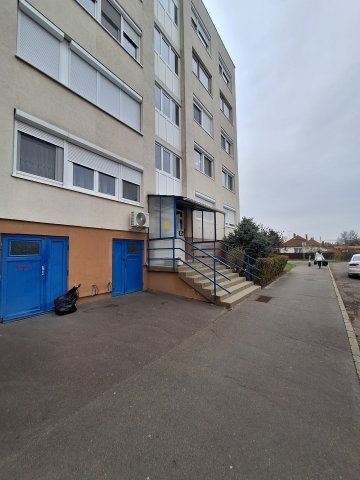 Kiadó téglalakás, albérlet, Szolnokon 140 E Ft / hó, 2+1 szobás