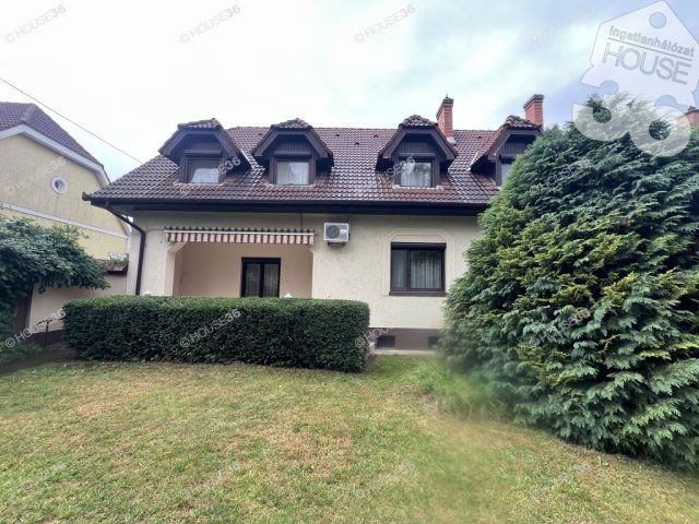 Eladó családi ház, Kecskeméten 139.9 M Ft, 7 szobás