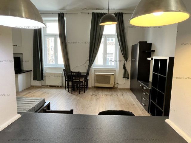 Eladó téglalakás, VII. kerületben, Wesselényi utcában