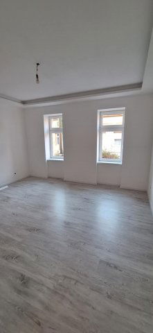 Eladó téglalakás, Budapesten, XV. kerületben 85 M Ft, 3 szobás