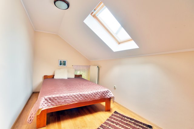 Eladó családi ház, Székesfehérvárott 94.9 M Ft, 4+1 szobás