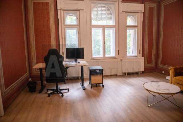 Kiadó téglalakás, albérlet, Szegeden 290 E Ft / hó, 3 szobás