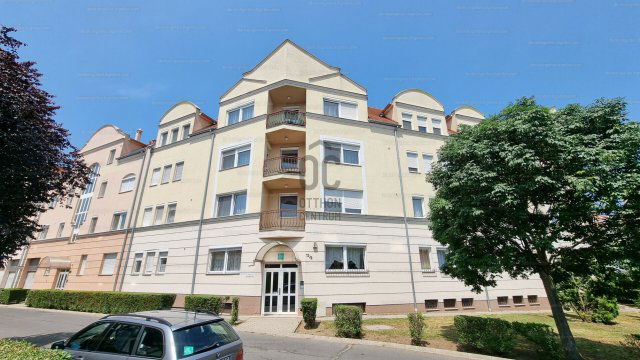 Kiadó téglalakás, albérlet, Debrecenben 300 E Ft / hó, 3 szobás