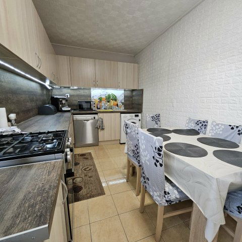 Eladó családi ház, Kunpeszéren 29.9 M Ft, 2 szobás