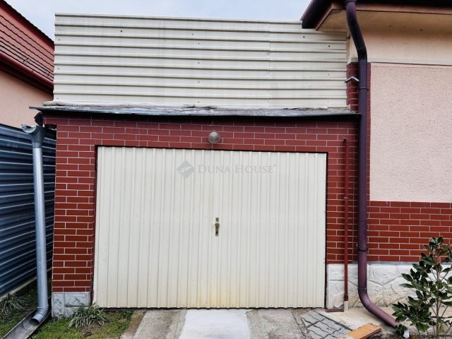 Eladó családi ház, Pilisen 68 M Ft, 3 szobás