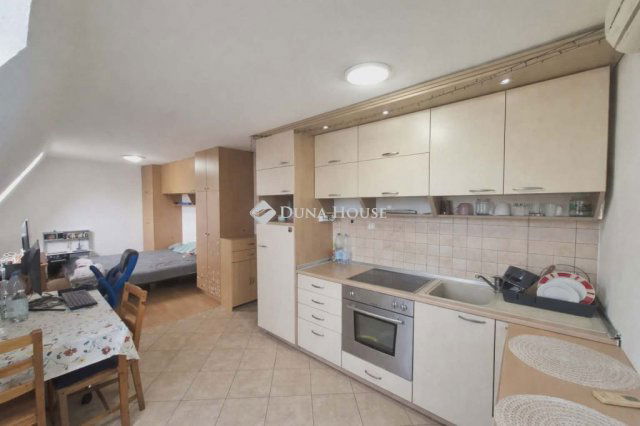 Eladó téglalakás, Kistarcsán 42.5 M Ft, 1 szobás