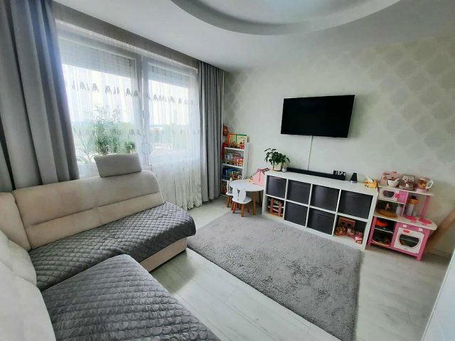 Eladó panellakás, Budapesten, XV. kerületben 82 M Ft, 3 szobás
