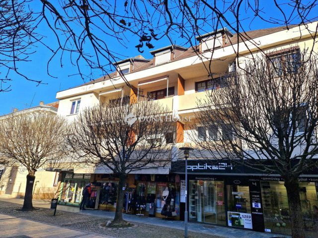 Eladó téglalakás, Keszthelyen, Kossuth Lajos utcában 49.9 M Ft