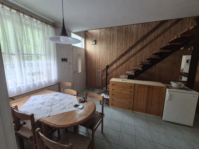 Eladó sorház, Keszthelyen 99.99 M Ft, 5+1 szobás