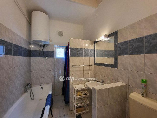 Eladó családi ház, Zamárdiban 90 M Ft, 3 szobás