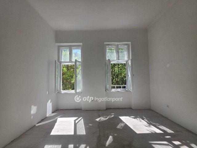 Eladó téglalakás, Budapesten, VIII. kerületben 65.99 M Ft