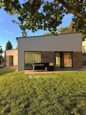 Eladó családi ház, Remeteszőlősön 285 M Ft, 5 szobás