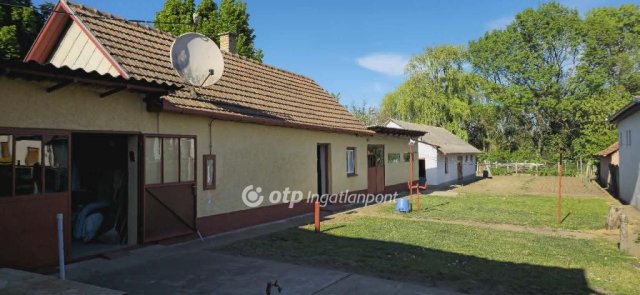 Eladó családi ház, Derecskén 54.9 M Ft, 3 szobás