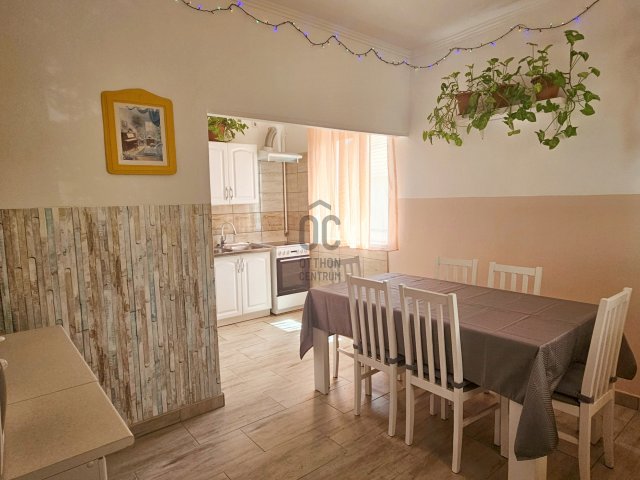 Eladó családi ház, Cegléden 105 M Ft, 4 szobás