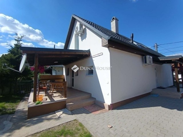 Eladó családi ház, Veresegyházon 119 M Ft, 5 szobás