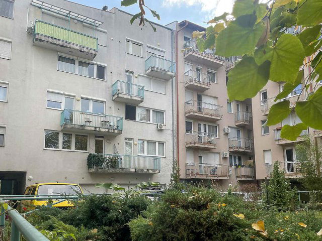 Eladó téglalakás, VIII. kerületben, Teleki László téren