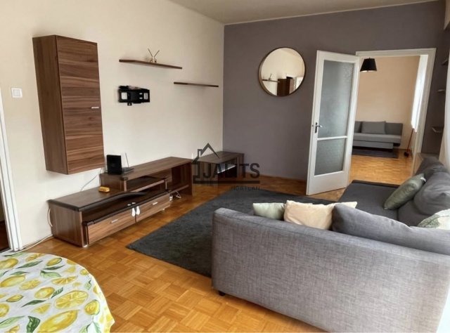 Kiadó téglalakás, albérlet, XI. kerületben, Móricz Zsigmond körtéren