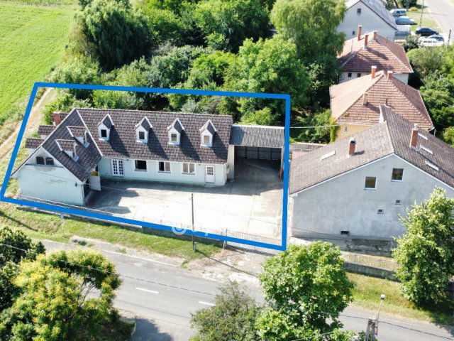 Eladó családi ház, Szécsényen 35 M Ft, 4 szobás