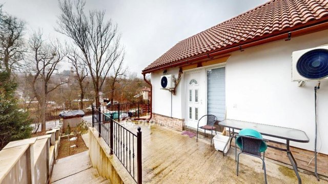 Eladó családi ház, Miskolcon 29.9 M Ft, 1 szobás