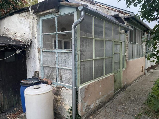 Eladó családi ház, Budapesten, XXI. kerületben 39 M Ft, 1 szobás