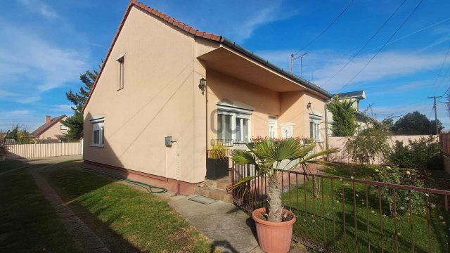 Eladó családi ház, Debrecenben 118.9 M Ft, 3 szobás