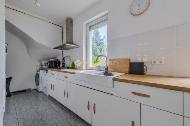 Eladó családi ház, Gödön 99.9 M Ft, 6 szobás