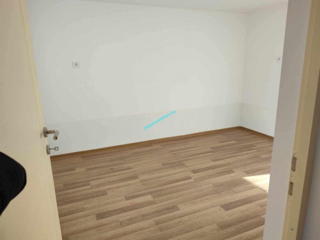 Eladó családi ház, Ózdon 20 M Ft, 3 szobás
