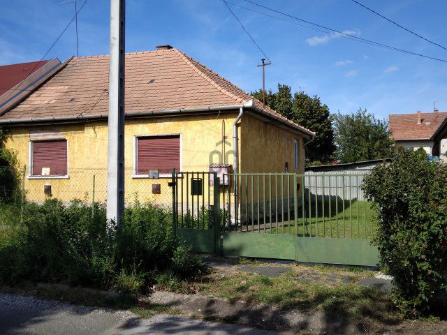 Eladó családi ház, Egerben 45 M Ft, 3 szobás