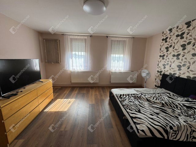 Eladó családi ház, Pórszombaton 23.5 M Ft, 3 szobás