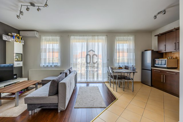 Eladó téglalakás, Dunakeszin 83 M Ft, 3 szobás