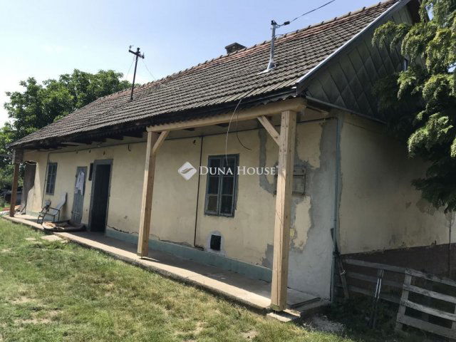 Eladó családi ház, Sárbogárdon 17.9 M Ft, 2 szobás
